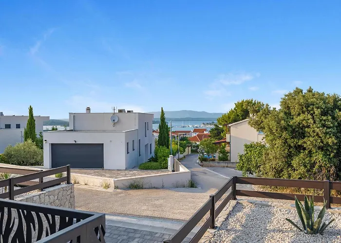 Awesome In Casa de Férias Murter