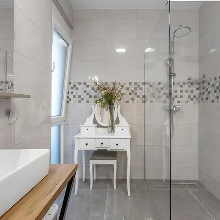 Awesome In Дом отдыха